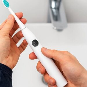 akilli dis fircasiyla aldatildigini ogrendi FJKEbWPe