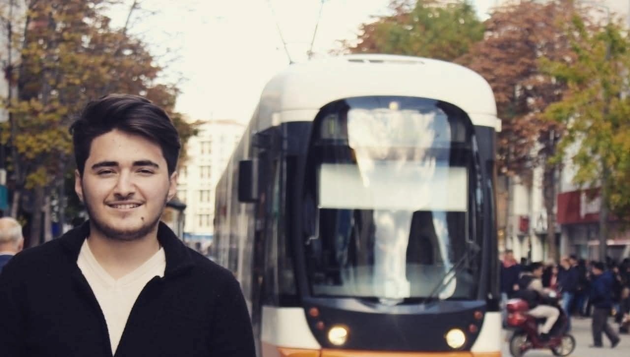 iki ay once evlenen genc trafik kazasinda hayatini kaybetti vPi6OeVf