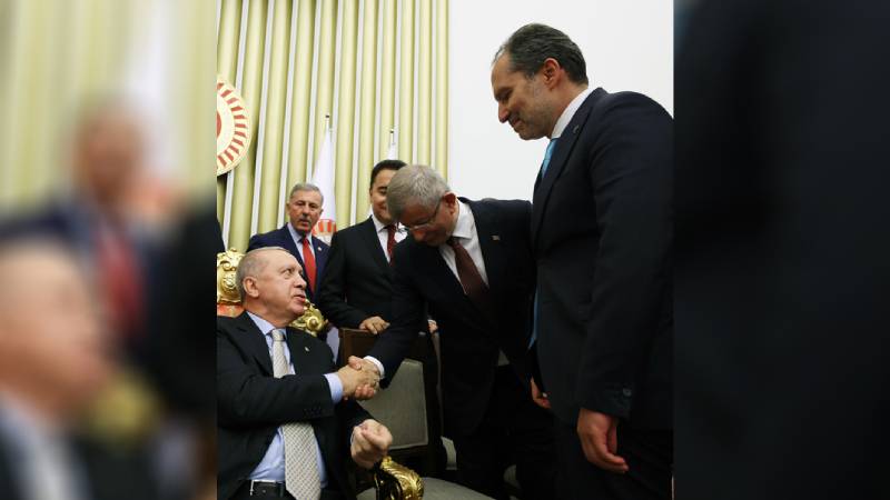 ahmet davutogludan fotograf elestirilerine yanit hic kimseye eyvallahim olmadi WphKJBhD