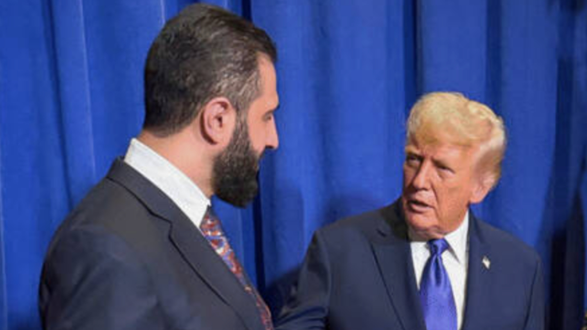 beyaz saray trump pazartesi gunu ahmed sara ile gorusecek t1S1Qiiv.jpg