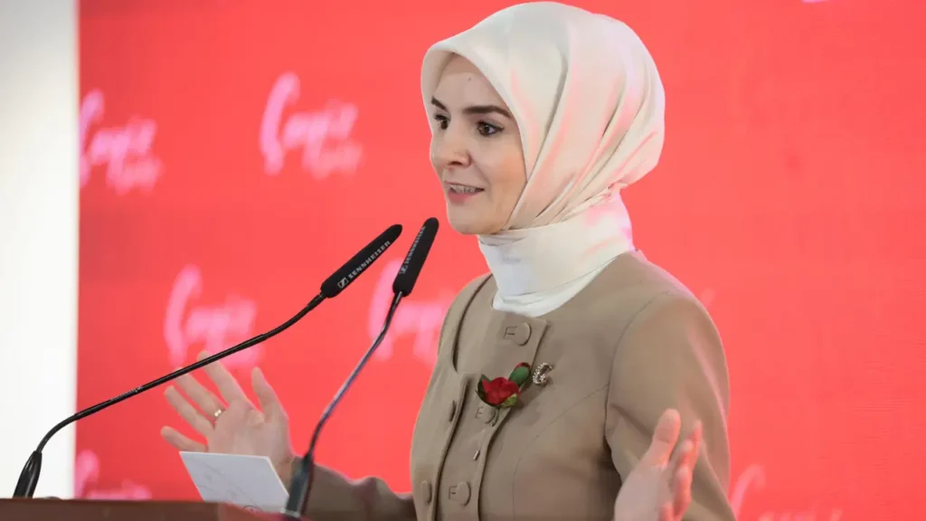 Bakan Göktaş’tan Gençlere Evliliğin Önemine Vurgu: “Güvenli Bir Liman”